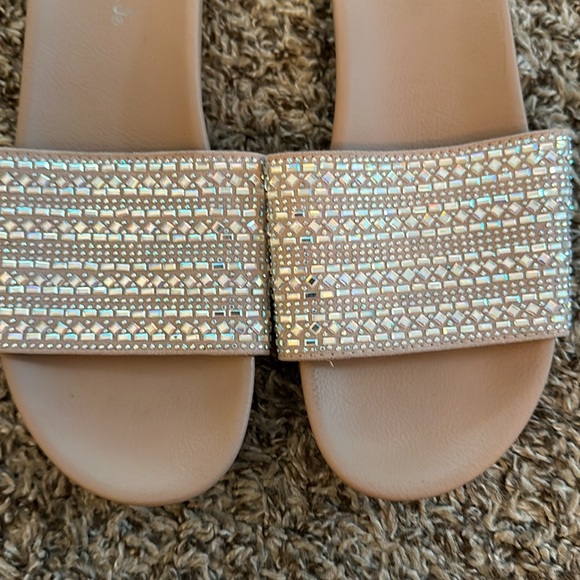 Candies bedazzled sandals - Picture 3 of 8